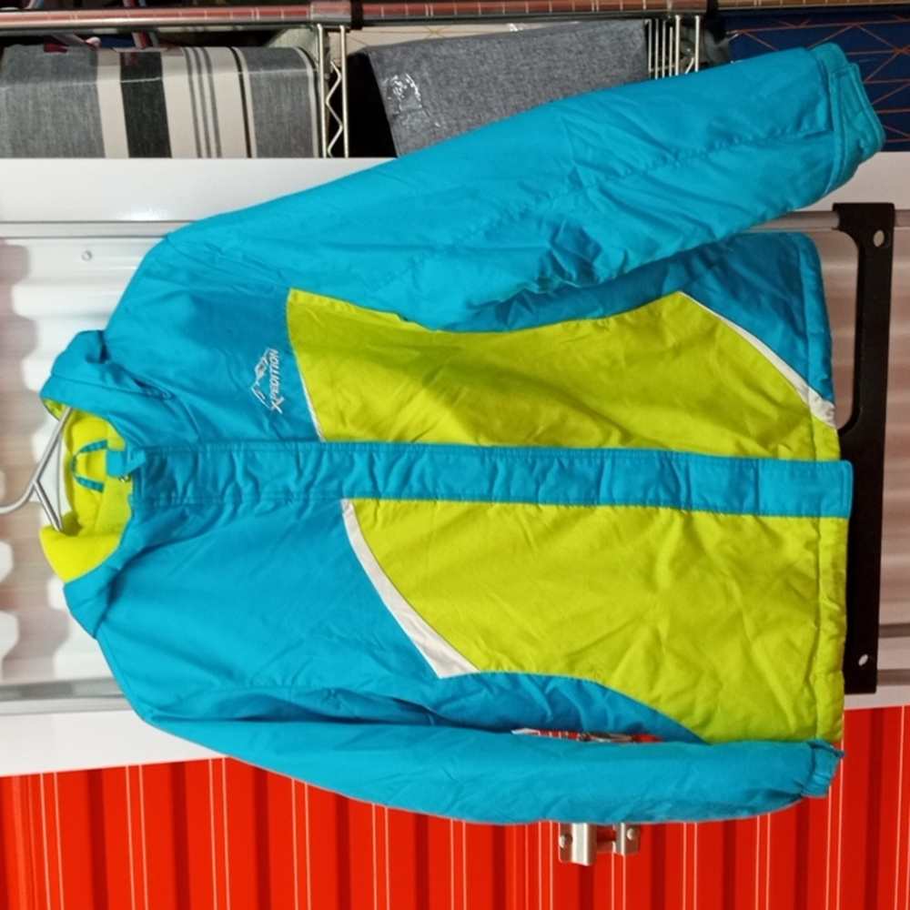 Girls xpedition coat size xl (14-16)